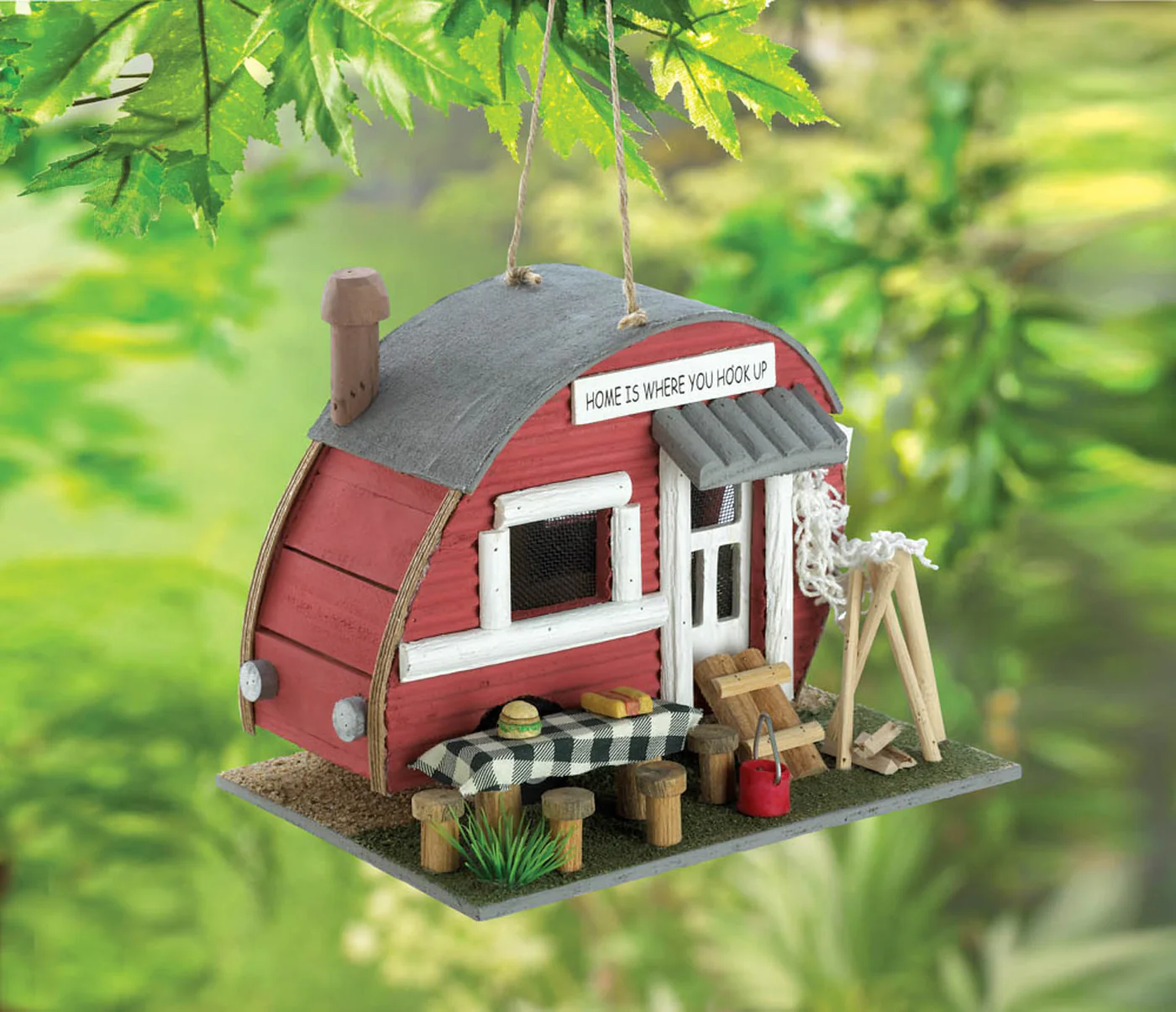 RED TRAILER BIRD HOUSE